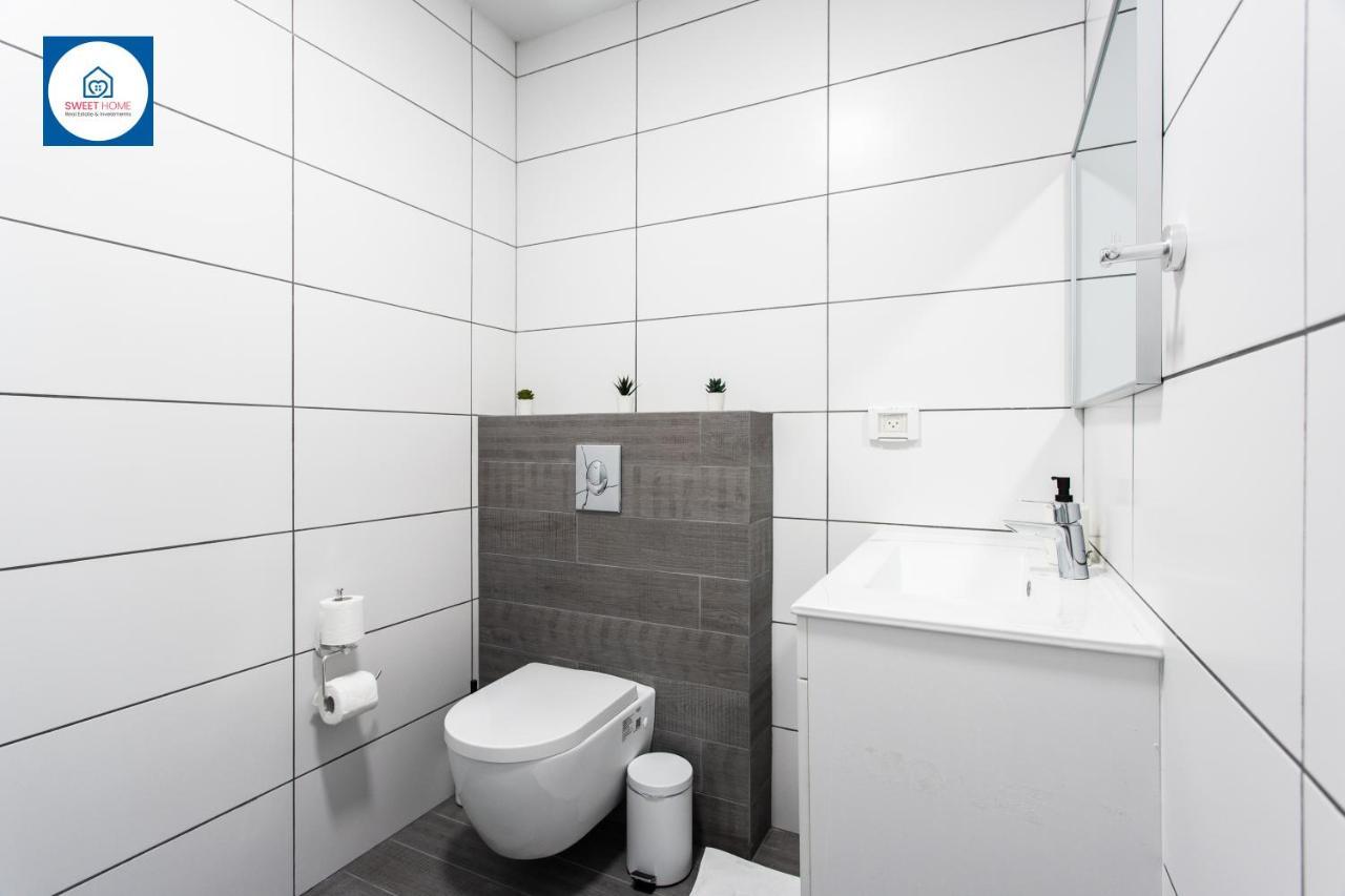Design Apartments In 内坦亚 外观 照片
