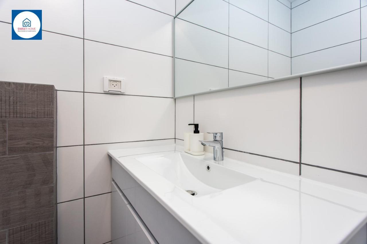 Design Apartments In 内坦亚 外观 照片