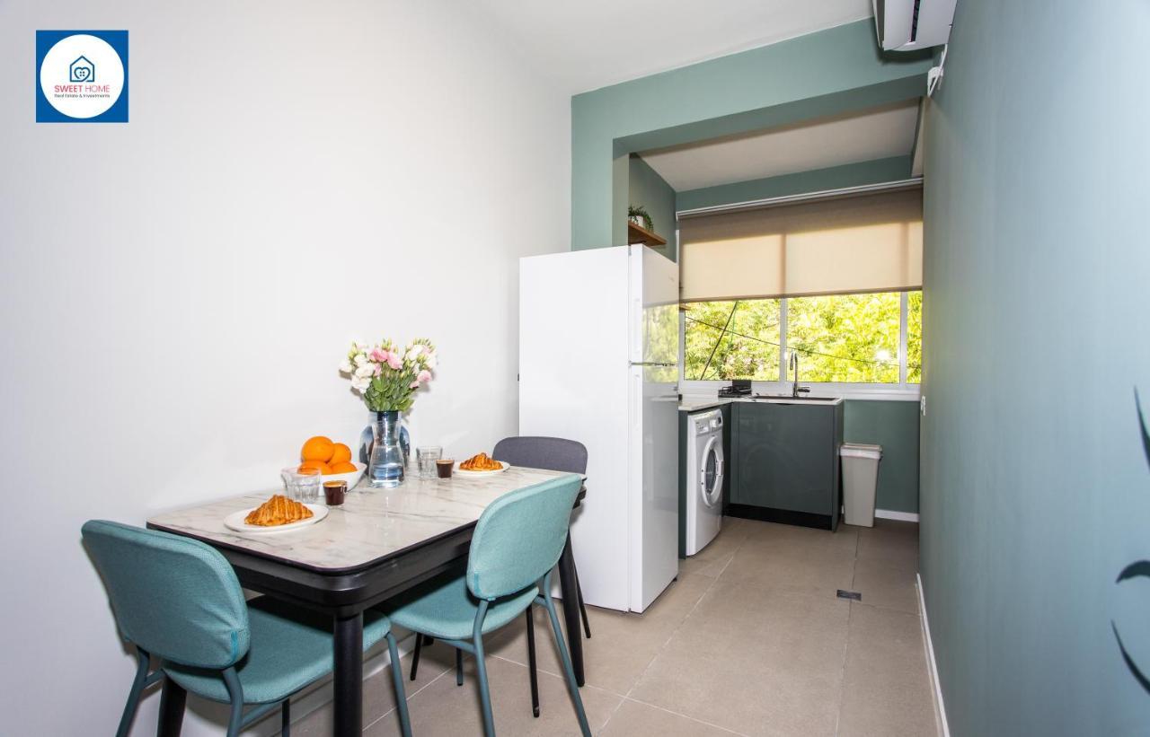Design Apartments In 内坦亚 外观 照片